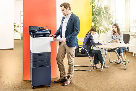 EcoSys M6535cidn в офісі